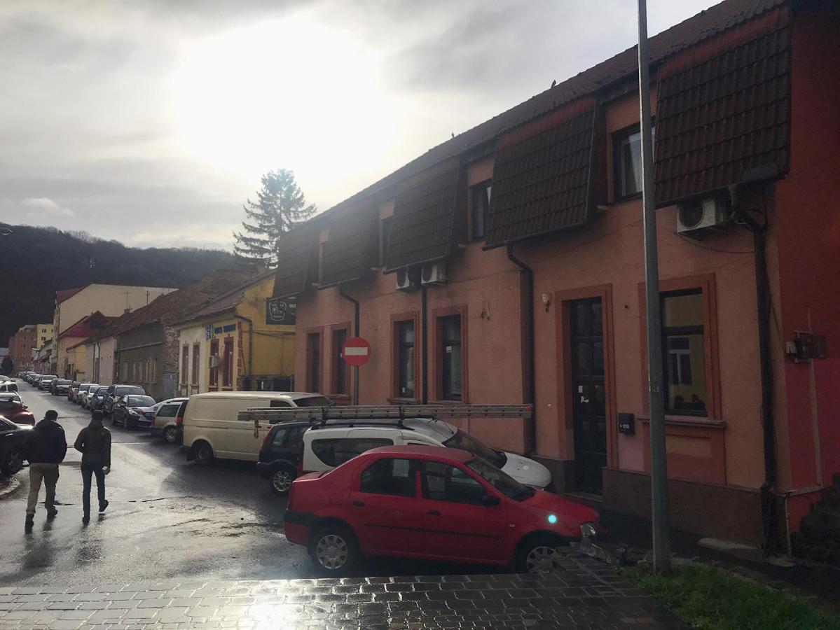 Hotel Casa Pino à Braşov Extérieur photo