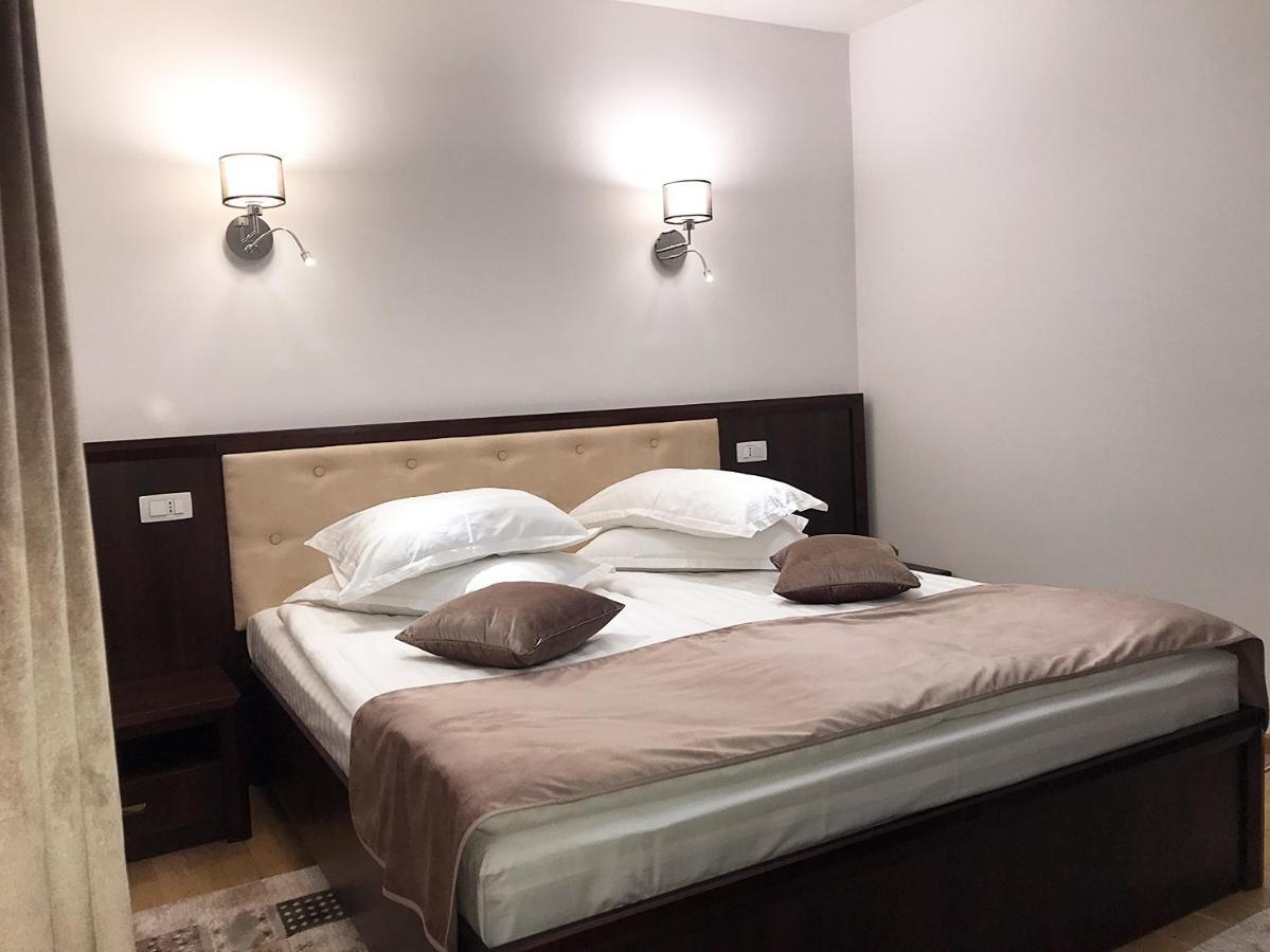 Hotel Casa Pino à Braşov Extérieur photo
